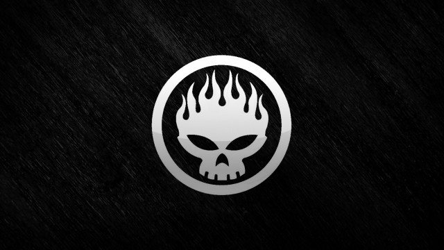 White skull flames circle black free wallpaper for desktop - medium preview image