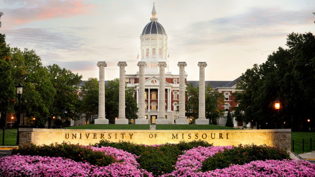 University of missouri dome clock free wallpaper for desktop - medium preview image