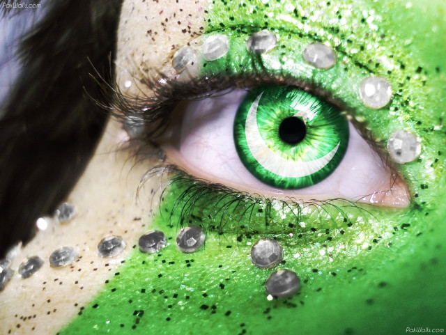 Green makeup close up face free wallpaper for desktop - medium preview image