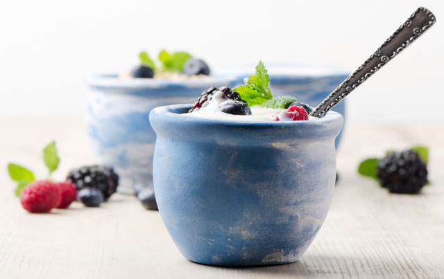 Blue bowl berries spoon mint free wallpaper for desktop - medium preview image