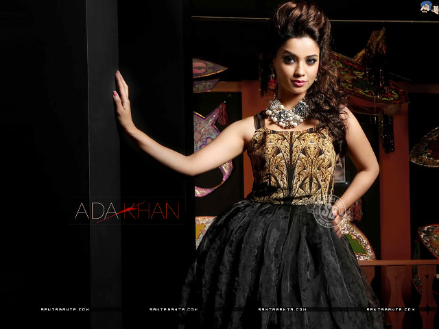 Gothic woman black gold dress free wallpaper for desktop - medium preview image