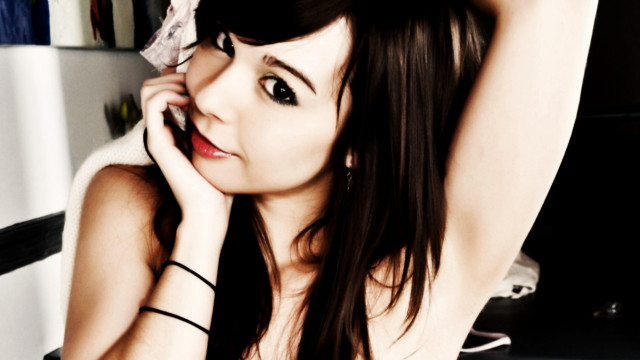 Woman longhair phone towel shoulder free wallpaper for desktop - medium preview image