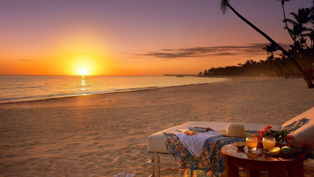 Table blanket hat beach sunset free wallpaper for desktop - medium preview image