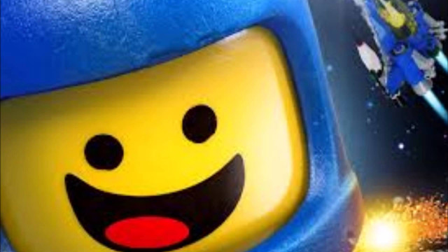 Lego blue helmet yellow face free wallpaper for desktop - medium preview image