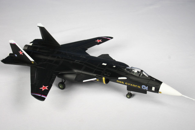 Toy jet fighter propeller red free wallpaper for desktop - medium preview image