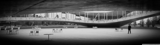 Man building balcony walkway circular free wallpaper for desktop - medium preview image