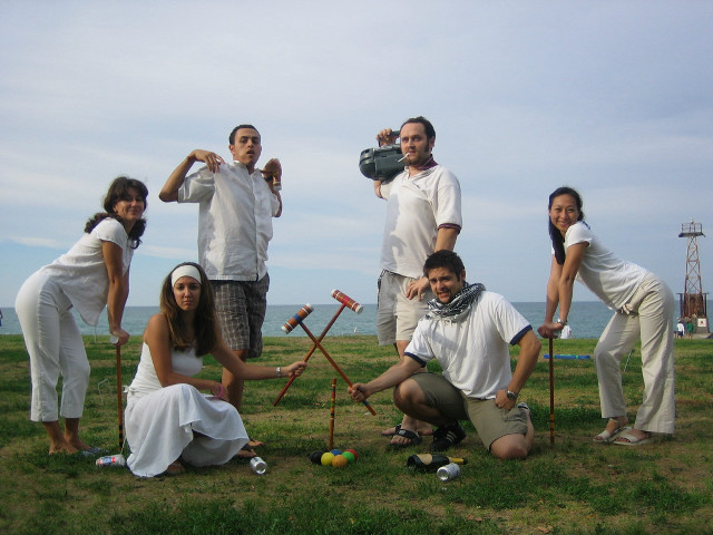 Group people posing picture field free wallpaper for desktop - medium preview image