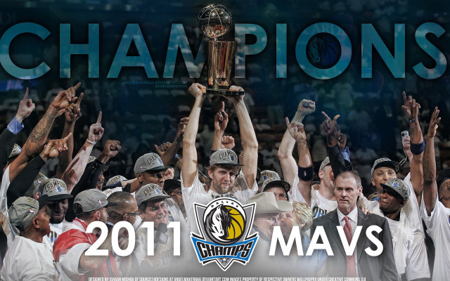 Trophy celebration men crowd hands free wallpaper for desktop - medium preview image