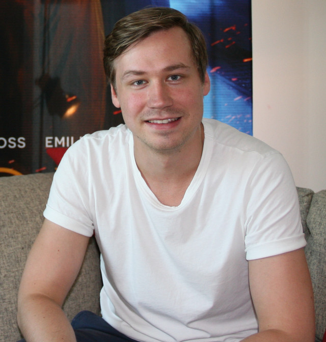 Man couch remote movie poster free wallpaper for tablet - medium preview image