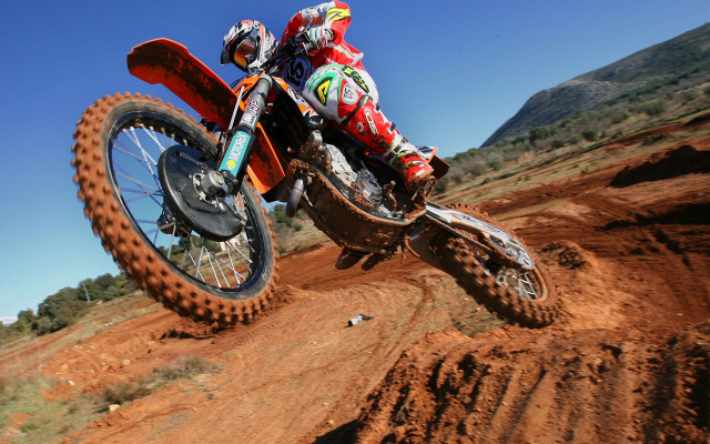 Dirt bike rider track helmet free wallpaper for desktop - medium preview image