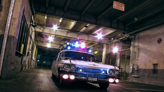Police car tunnel lights parked free wallpaper for desktop - medium preview image