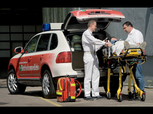 Man white suit loaded car free wallpaper for desktop - medium preview image