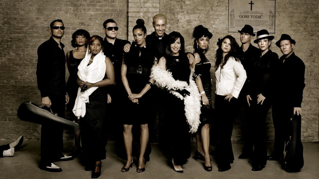 Group people brick wall sign free wallpaper for desktop - medium preview image