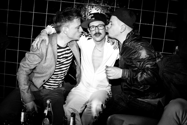 Group men sitting room tiled free wallpaper for desktop - medium preview image