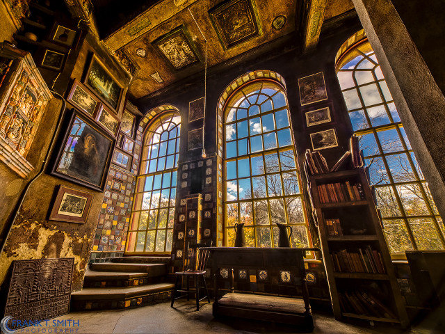 Room windows books pictures wall free wallpaper for desktop - medium preview image