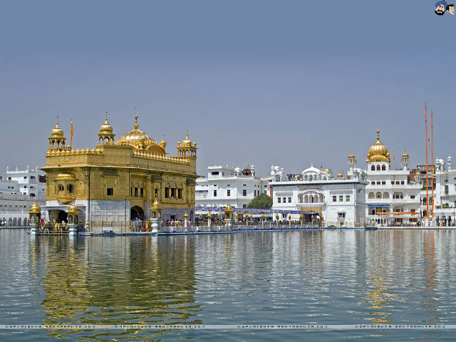 Large body of water building free wallpaper for desktop - medium preview image