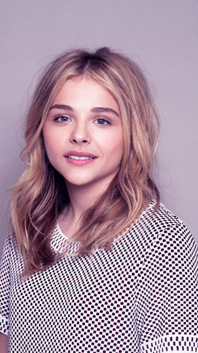 Celia fiennes fishnet tennis fence free wallpaper for mobile - medium preview image