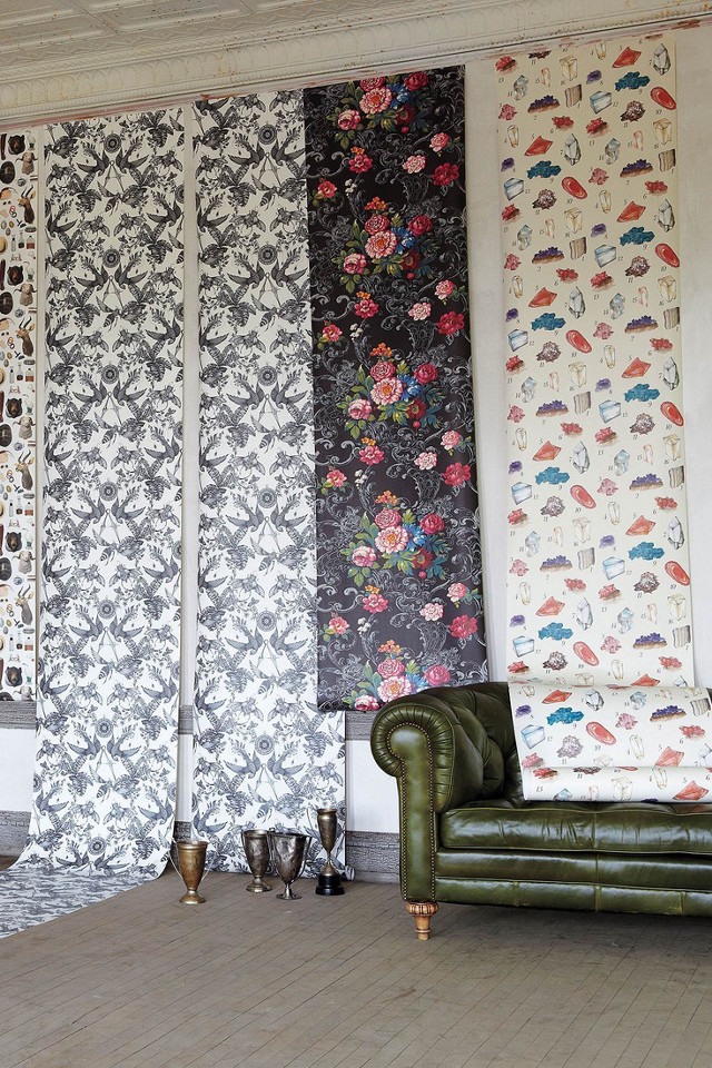 Living room couch wall hangings free wallpaper for mobile - medium preview image