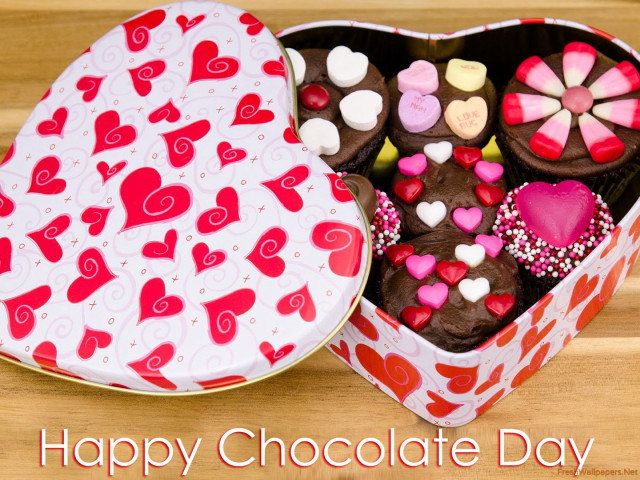 Heart shaped box chocolate cupcakes free wallpaper for desktop - medium preview image