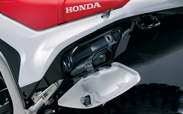 Motorcycle red seat closeup honda free wallpaper for desktop - medium preview image