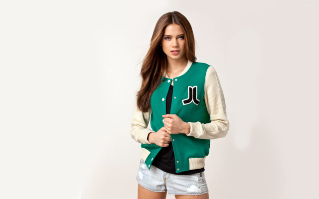 Woman green jacket white shorts free wallpaper for desktop - medium preview image