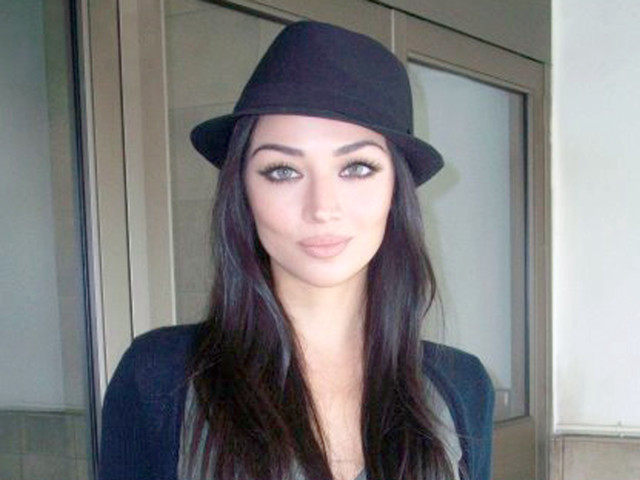 Woman hat jacket bathroom pose free wallpaper for desktop - medium preview image