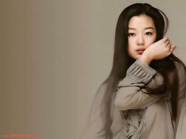 Woman blackhair posing solo makeup free wallpaper for desktop - medium preview image