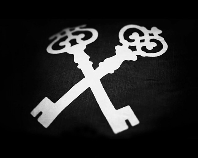 Black white keys background outline free wallpaper for desktop - medium preview image