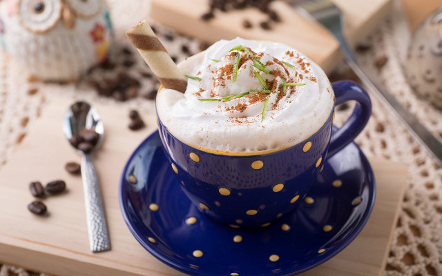 Coffee whipped cream spoon plate free wallpaper for desktop - medium preview image