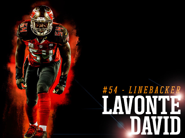 Football player running ball lavanti free wallpaper for desktop - medium preview image