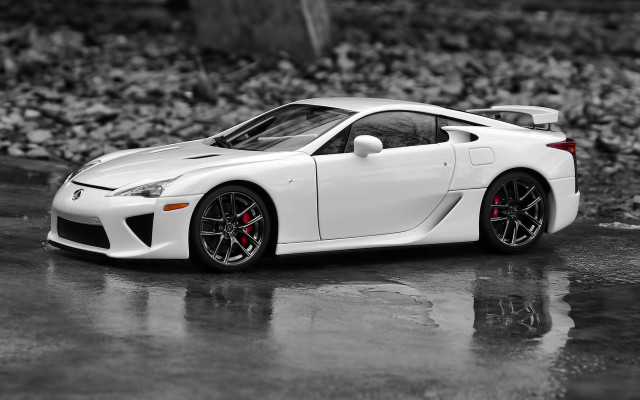 White sports car wet surface #2 free wallpaper for desktop - medium preview image