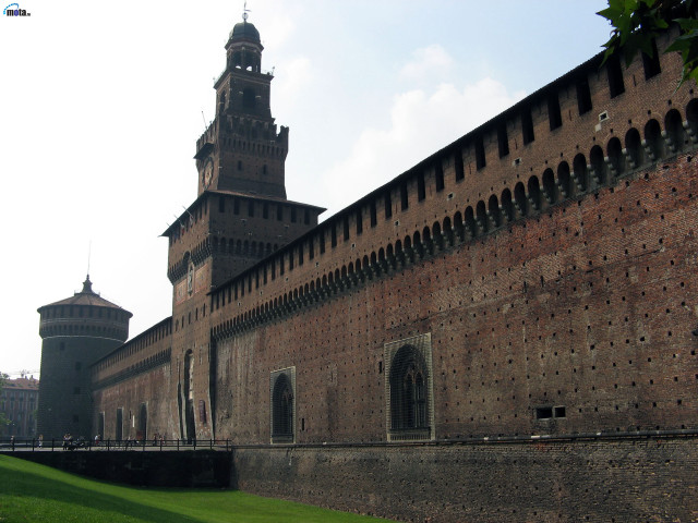 Romanesque brick building clock tower free wallpaper for desktop - medium preview image