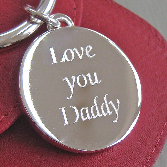 Keychain love you daddy red free wallpaper for tablet - medium preview image