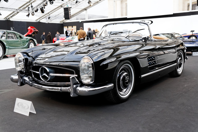 Black mercedes sports car show free wallpaper for desktop - medium preview image