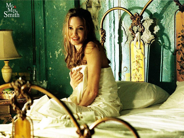 Woman white dress bed green free wallpaper for desktop - medium preview image