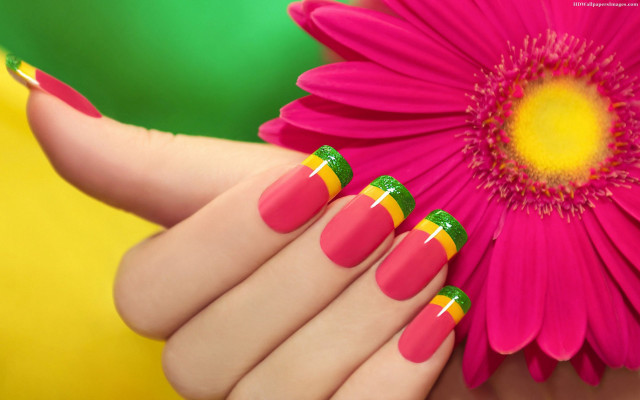 Woman hand pink flower yellow free wallpaper for desktop - medium preview image