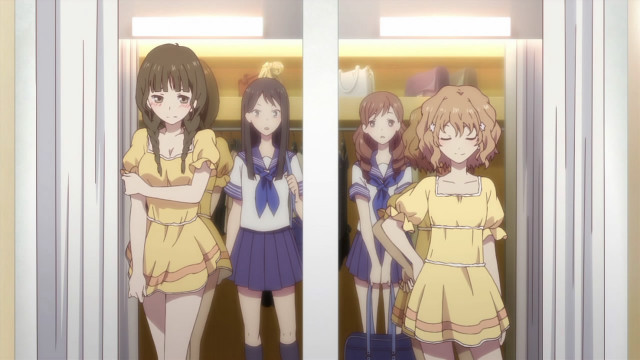 Girls mirror room doors open free wallpaper for desktop - medium preview image