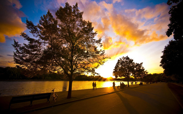 Sunset lake people walking trees free wallpaper for desktop - medium preview image