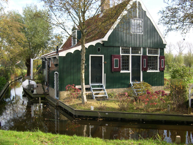 House boat dock water house free wallpaper for desktop - medium preview image