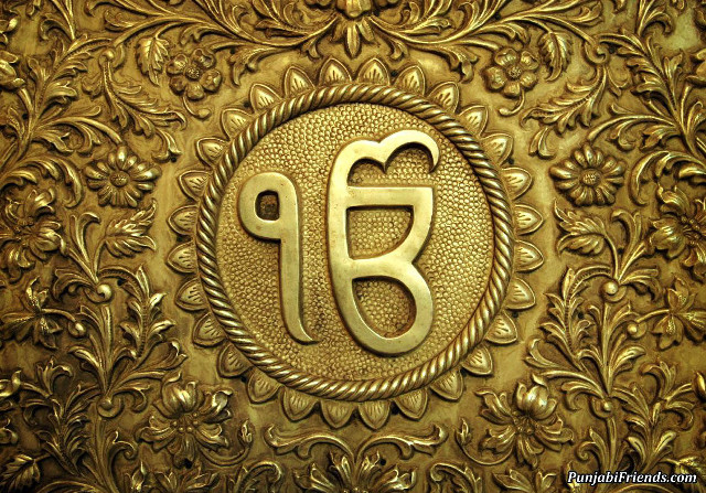 Gold plate decorative design letter free wallpaper for desktop - medium preview image