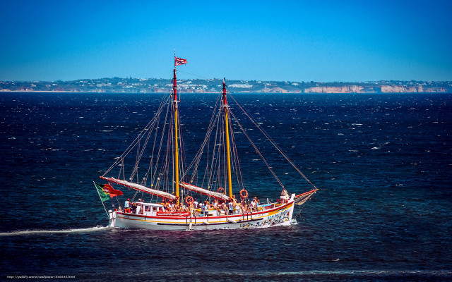 Boat people ocean flag city free wallpaper for desktop - medium preview image
