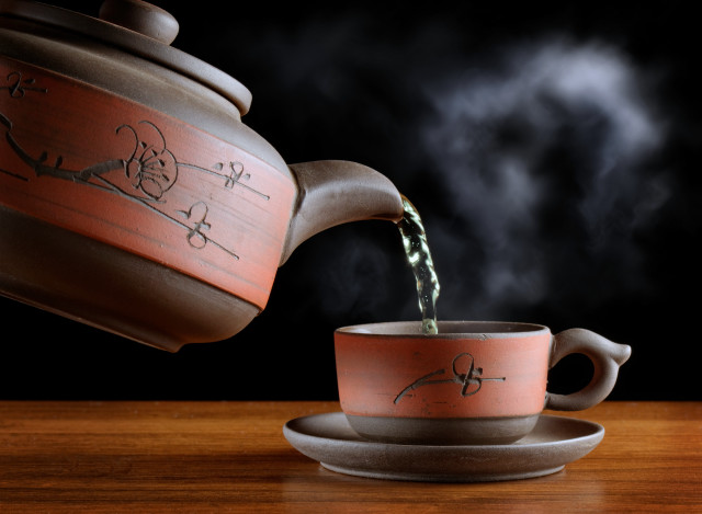 Teapot pouring water cup saucer free wallpaper for desktop - medium preview image
