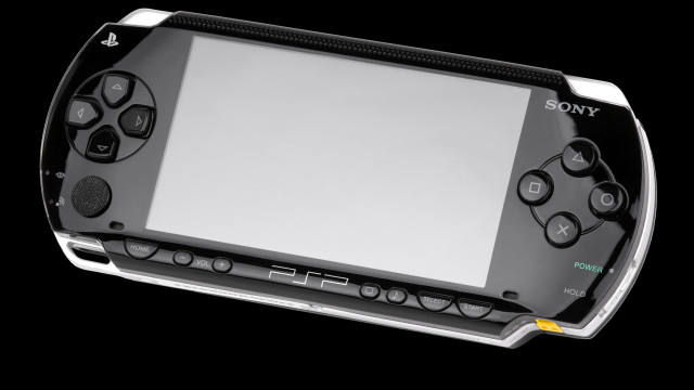 Sony console white screen yellow free wallpaper for desktop - medium preview image