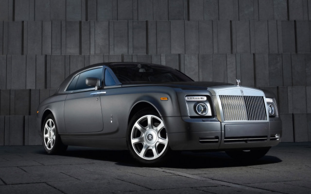 Silver rolls royce black background free wallpaper for desktop - medium preview image