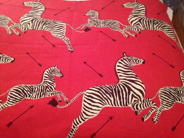 Red sheet zebras arrows bed free wallpaper for desktop - medium preview image