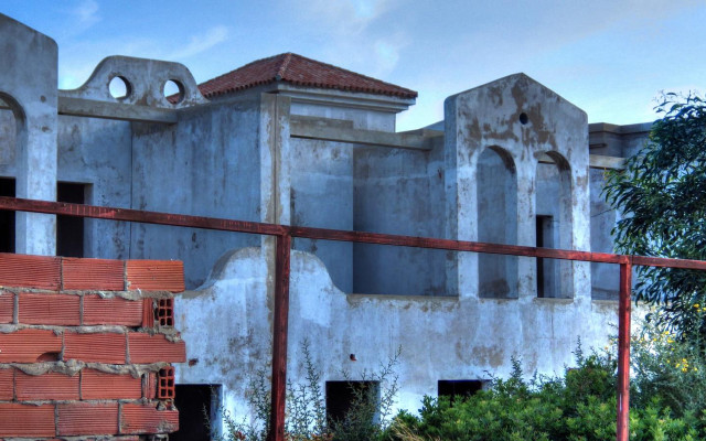 Building red fence fire hydrant free wallpaper for desktop - medium preview image