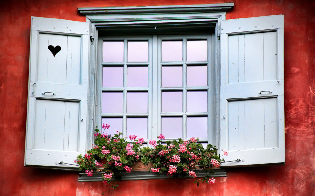 Window flowerboxes heart sill redbuilding free wallpaper for desktop - medium preview image