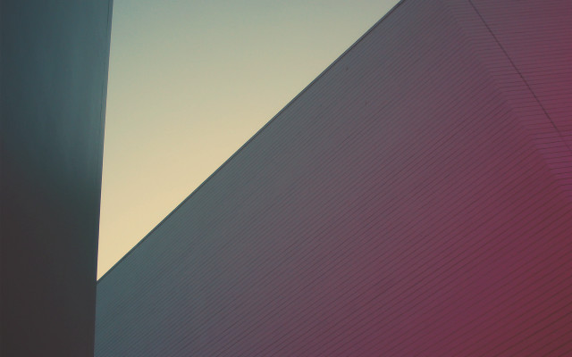 Building red corner blue corner free wallpaper for desktop - medium preview image