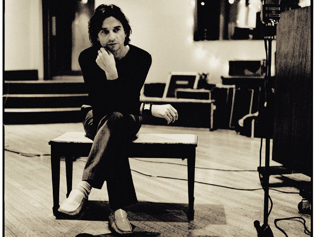 Man bench room microphone stand free wallpaper for desktop - medium preview image