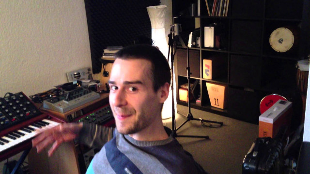 Man recording studio keyboard microphone free wallpaper for desktop - medium preview image